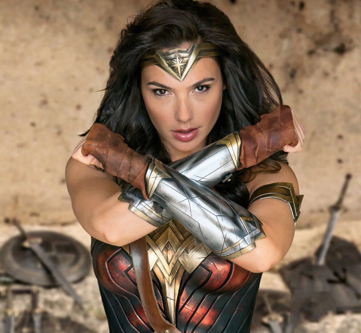 New "Wonder Woman" Pics Emerge | Know It All Joe